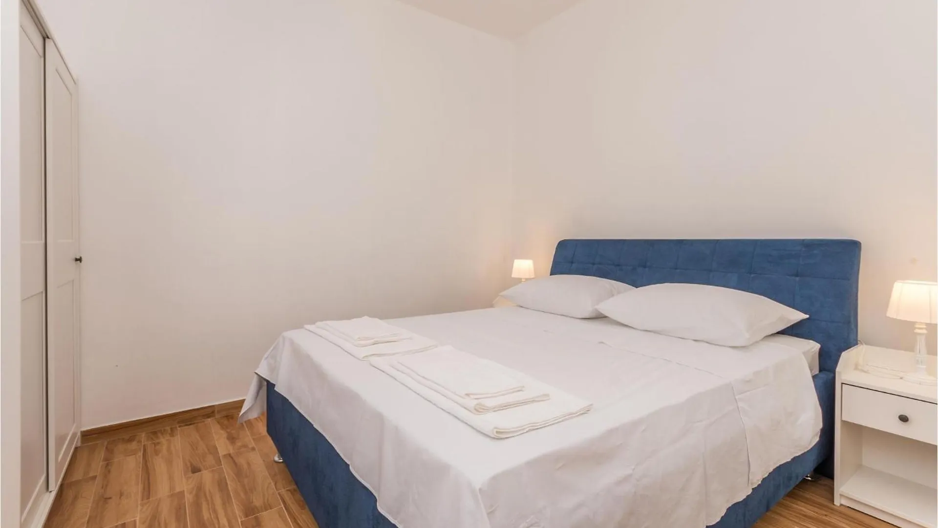 4 Bedroom Awesome Home In Radasinovci Drliceve Kuce Holiday home